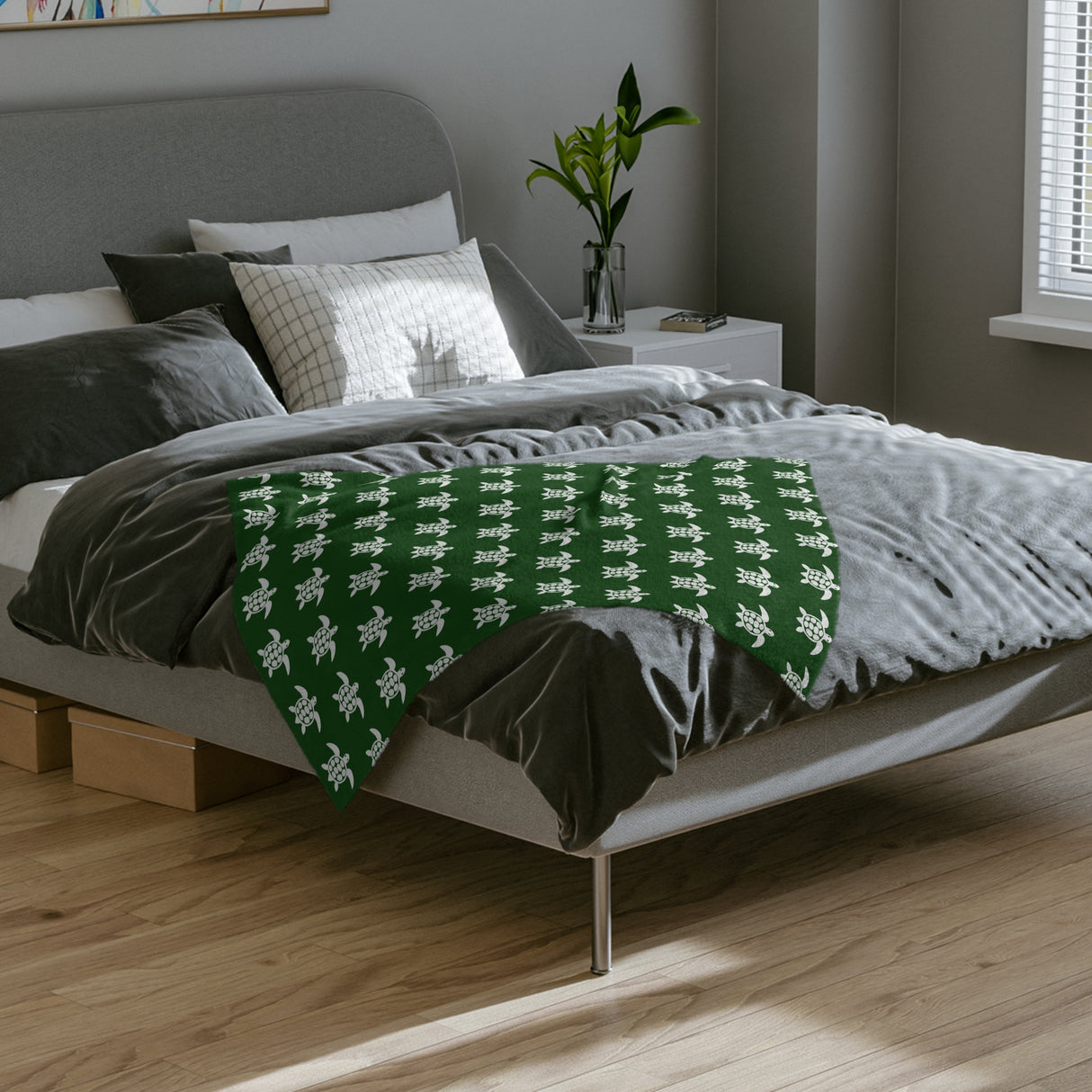 Green and White Sea Turtle Pattern-Themed Velveteen Microfiber Blanket - 3 Sizes