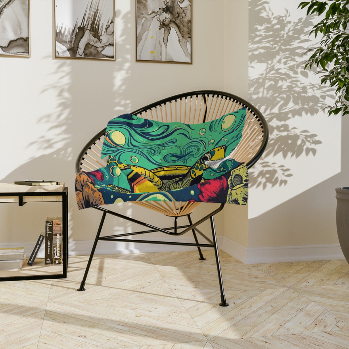 Vibrant Sea Turtle-Themed Velveteen Microfiber Blanket - 3 Sizes