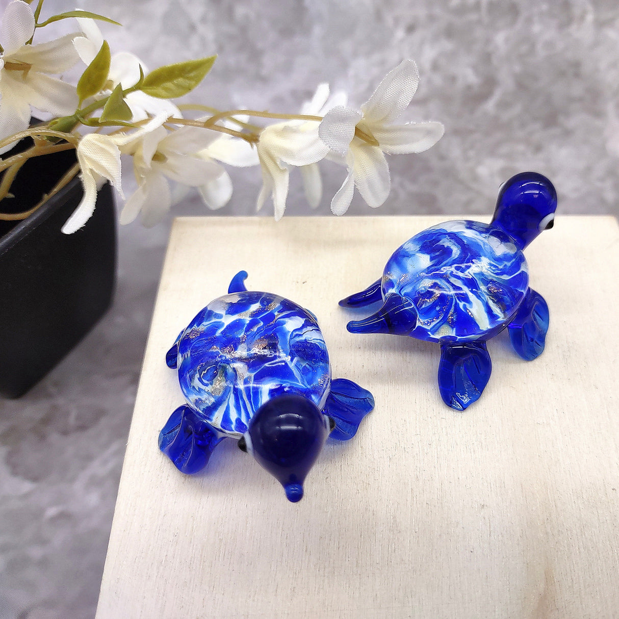 Swirl Glass Sea Turtle Figurine Blue (1 sea turtle figure approx. 1.5 inches) Swirly Blue Glass Sea Turtle for gifts décor & collecting!