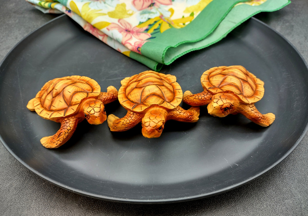 Sea Turtle Figurine Brown Wood Style (1 turtle approx. 3+ inch long) Resin sea turtle figurine for coastal beach home display & decoration!