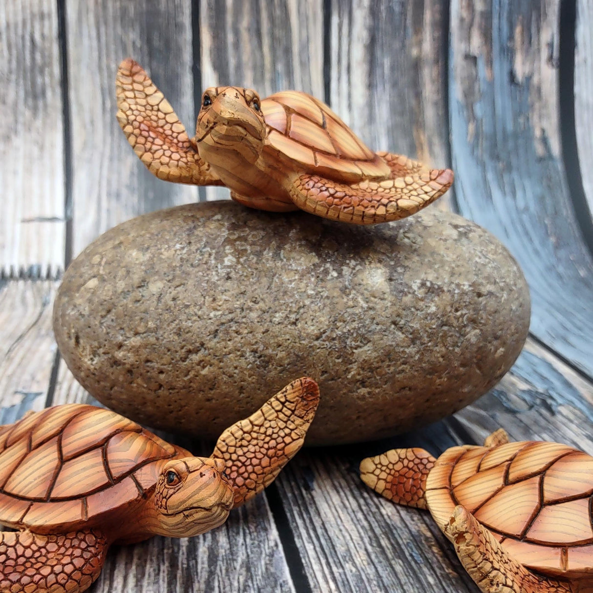 Sea Turtle Figurine Brown Wood Style (1 turtle approx. 5+ inches) Resin Sea Turtle Figure for coastal beach home display & decoration!