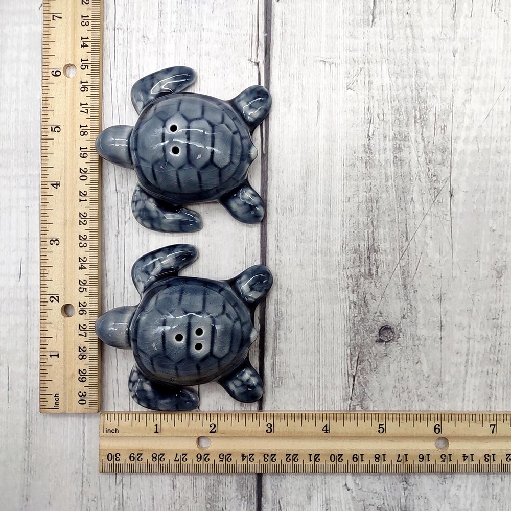 Sea Turtle Salt Pepper Shaker Set Dark Blue White (1 shaker set approx. 3 inches) Blue Sea Turtle Spice Shaker Set for kitchen or table!