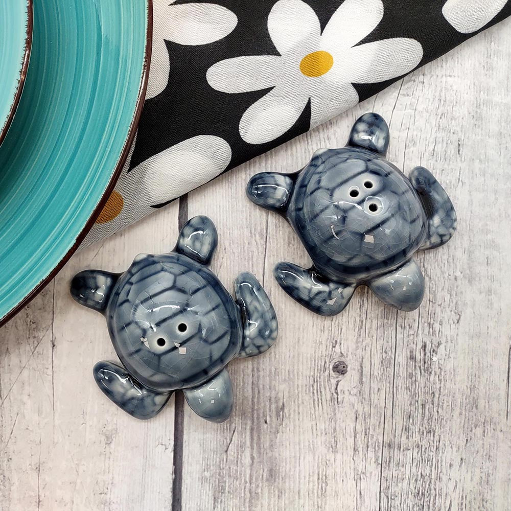 Sea Turtle Salt Pepper Shaker Set Dark Blue White (1 shaker set approx. 3 inches) Blue Sea Turtle Spice Shaker Set for kitchen or table!