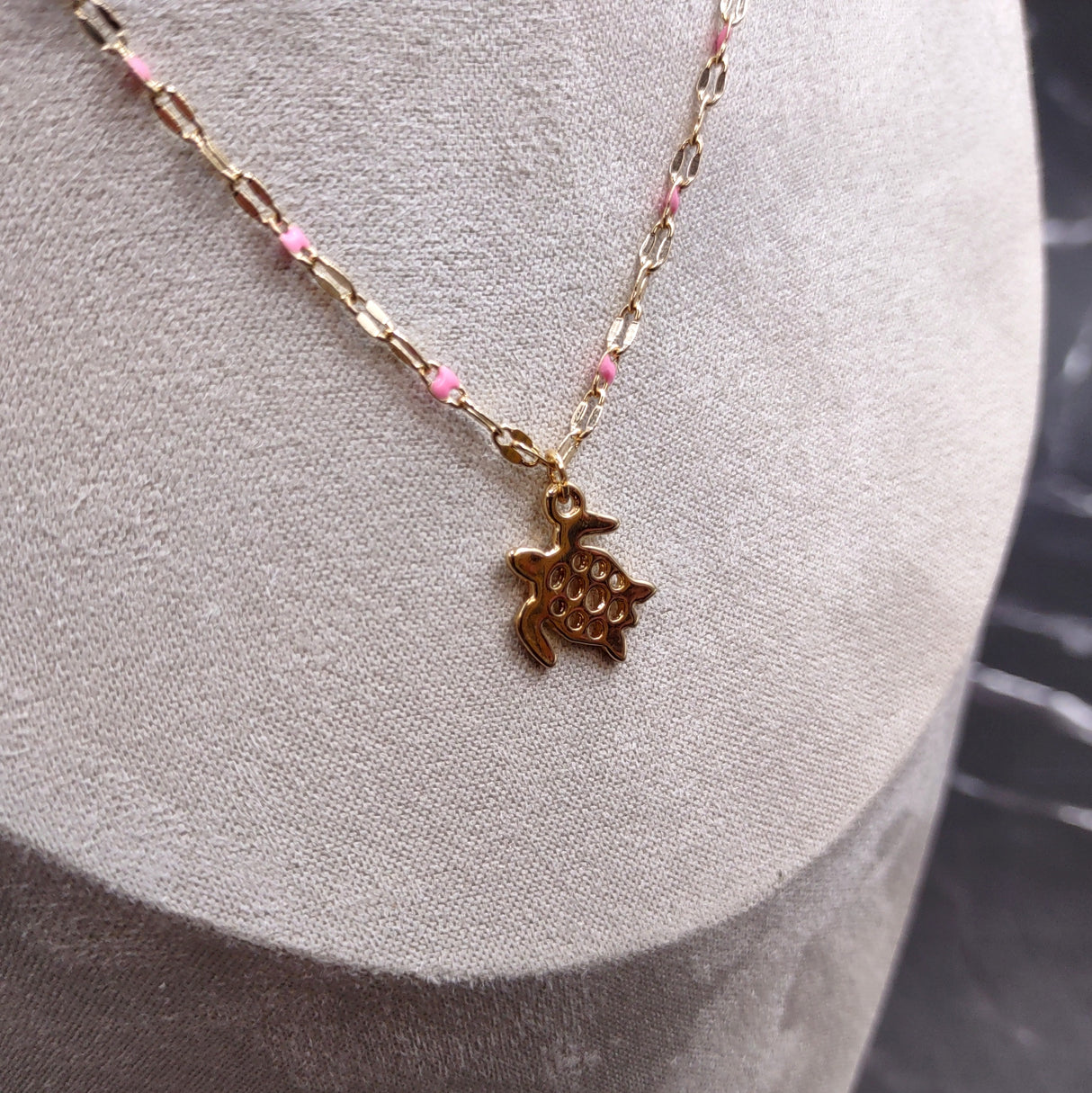 Sea Turtle Necklace Pink Gold Color (1 necklace approx. 16+ inches AROUND) Elegant Gold Tone Pink Sea Turtle charm necklace for gifting!