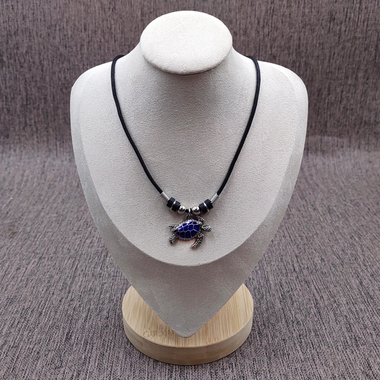 Sea Turtle Colorful Necklace Mood Pendant (1 turtle necklace approx. 18+ inches AROUND) Sea Turtle Pendant Necklace for wearing & gifting!