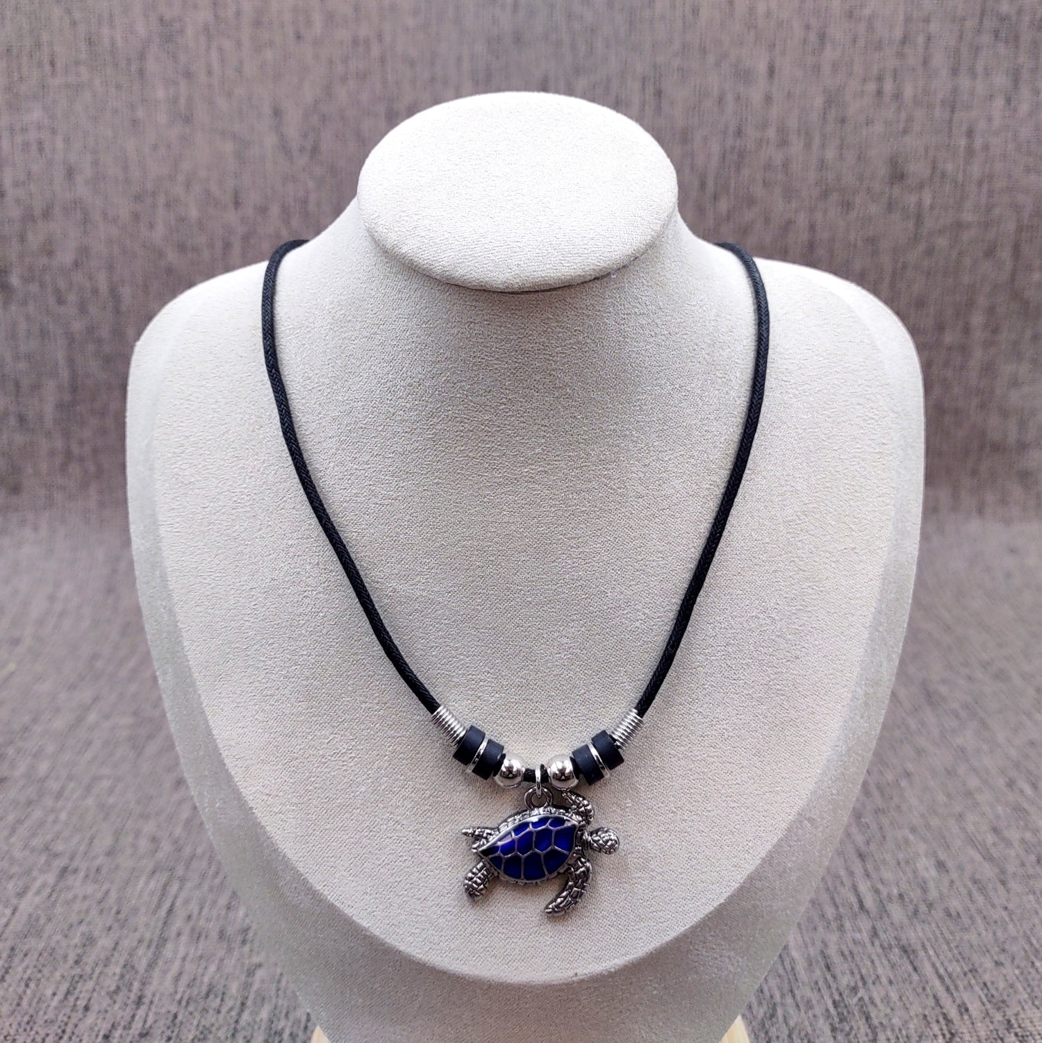 Sea Turtle Colorful Necklace Mood Pendant (1 turtle necklace approx. 18+ inches AROUND) Sea Turtle Pendant Necklace for wearing & gifting!