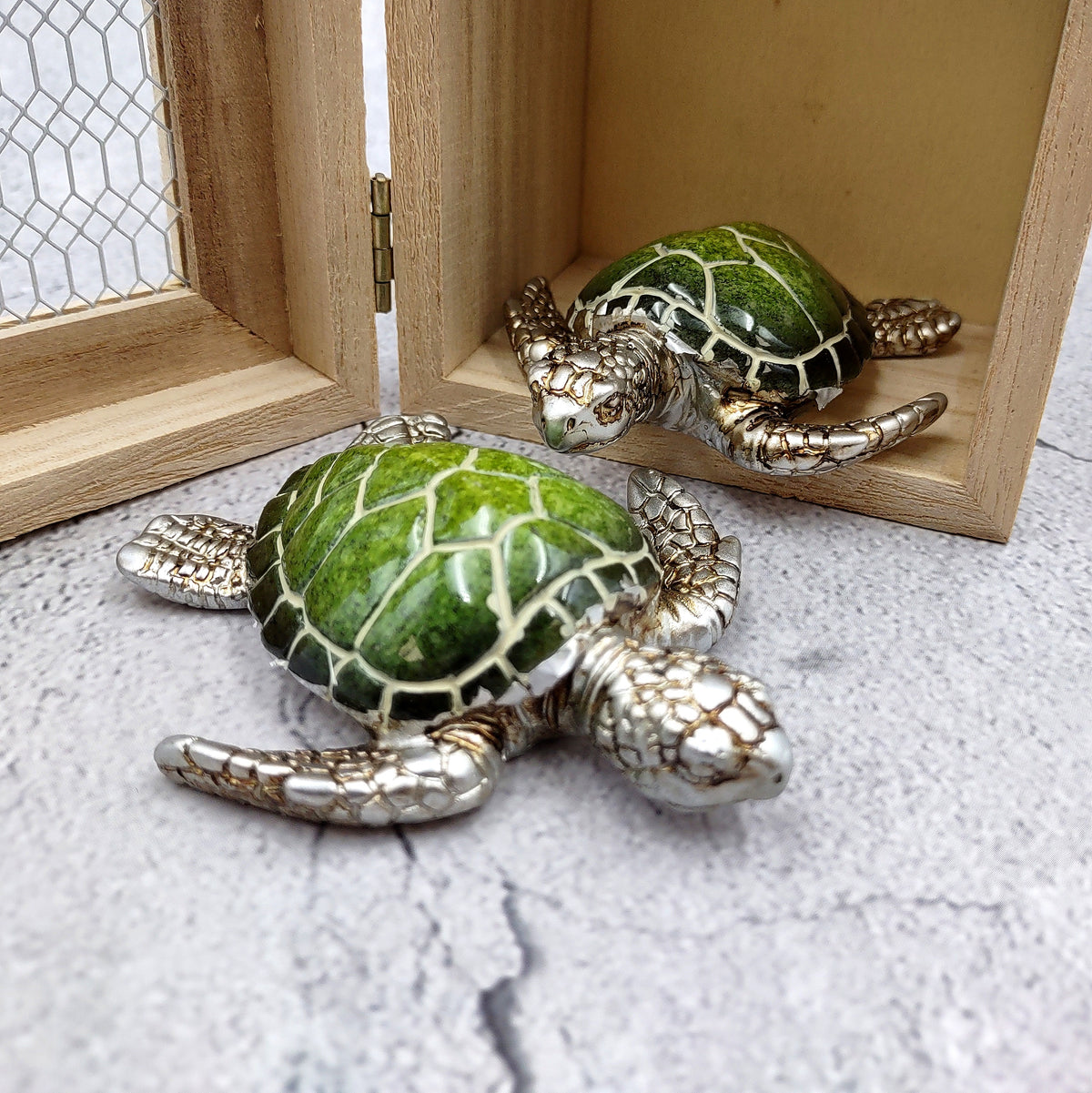 Silver Green Sea Turtle Resin Painted Figurine (1 turtle approx. 3+ inches) Resin Silver Green Sea Turtle Figure for gifting & display!