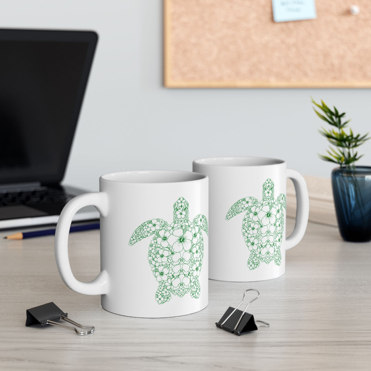 Tropical Green Sea Turtle Design Mug