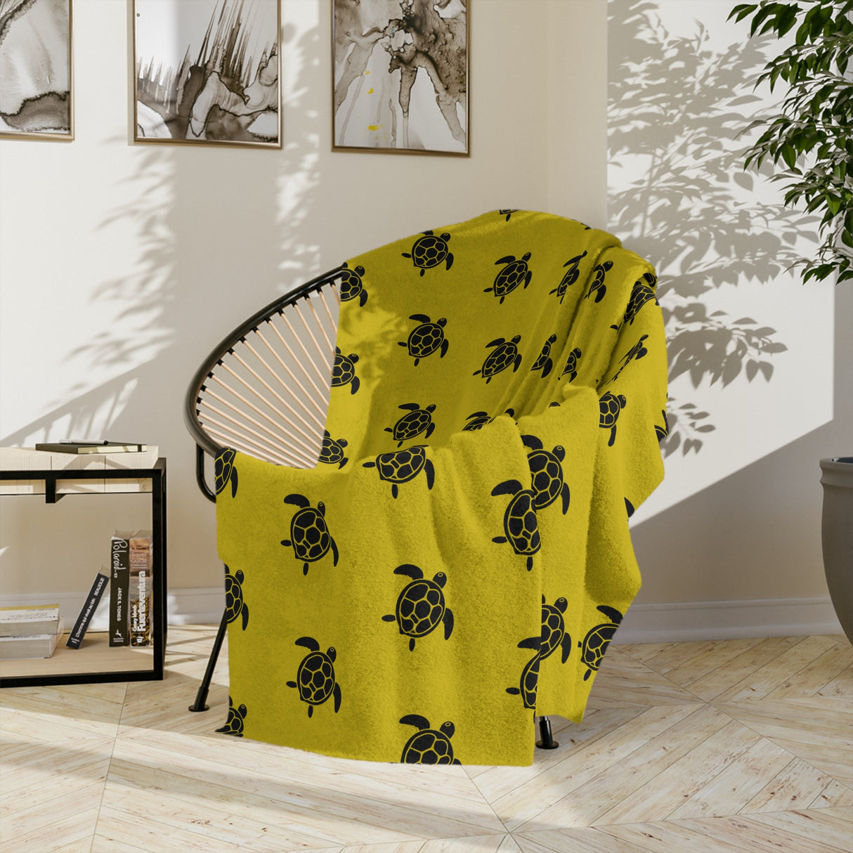 Black and Gold Sea Turtle-Themed Velveteen Microfiber Blanket - 3 Sizes