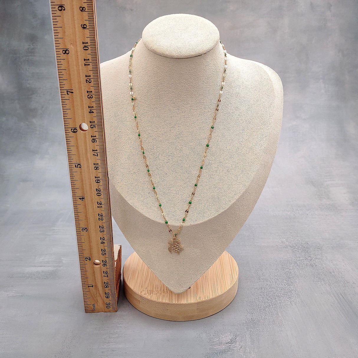 Sea Turtle Necklace Green Gold Color (1 necklace approx. 16+ inches AROUND) Gold Tone Green Sea Turtle charm necklace for gifting!