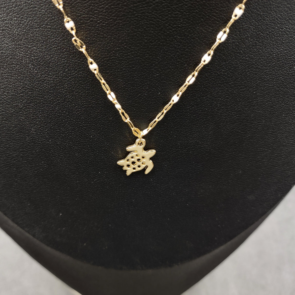 Sea Turtle Necklace White and Gold Color (1 necklace approx. 16+ inches AROUND) Gold Tone White Sea Turtle charm necklace for gifting!