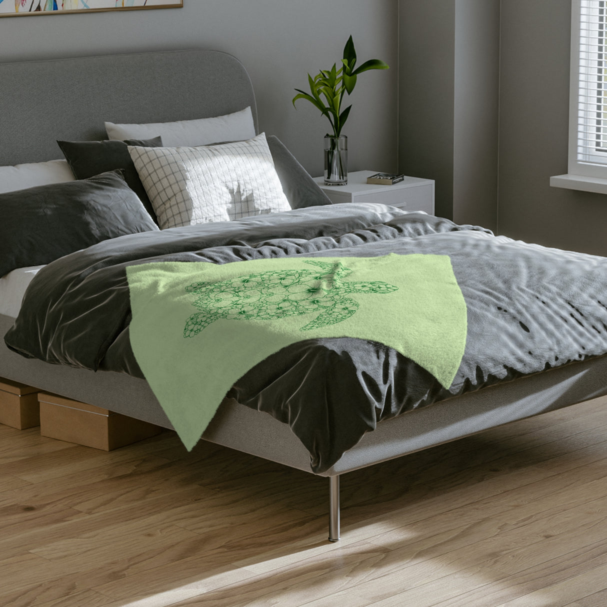 Green Turtle-Themed Velveteen Microfiber Blanket - Great for living rooms, bedroom or the beach - 3 Sizes