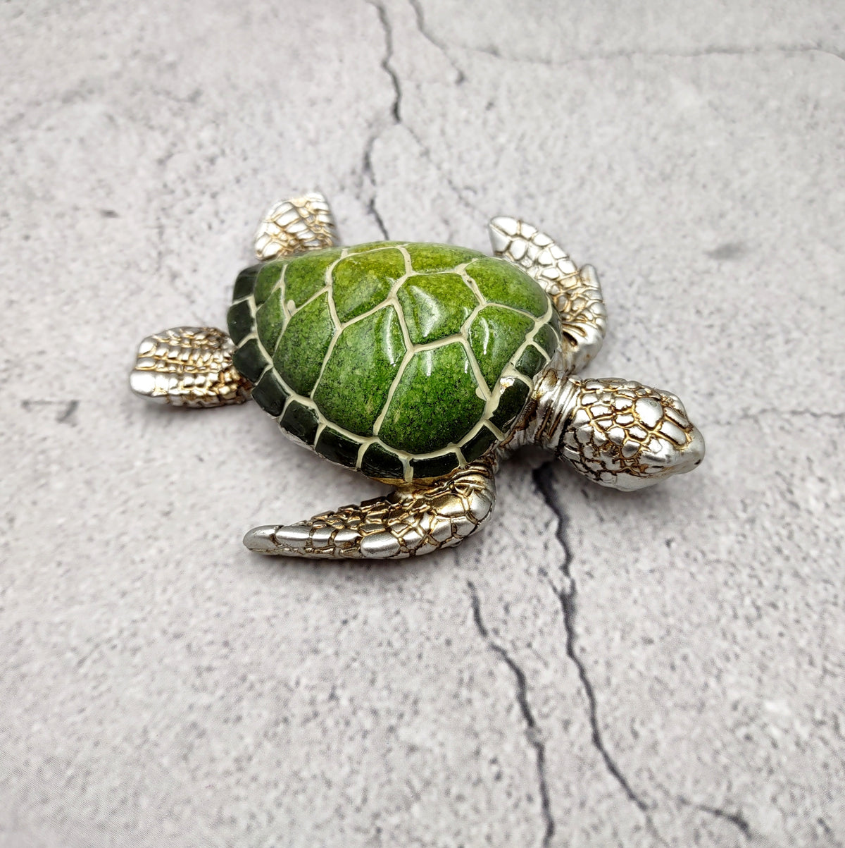 Silver Green Sea Turtle Resin Painted Figurine (1 turtle approx. 3+ inches) Resin Silver Green Sea Turtle Figure for gifting & display!