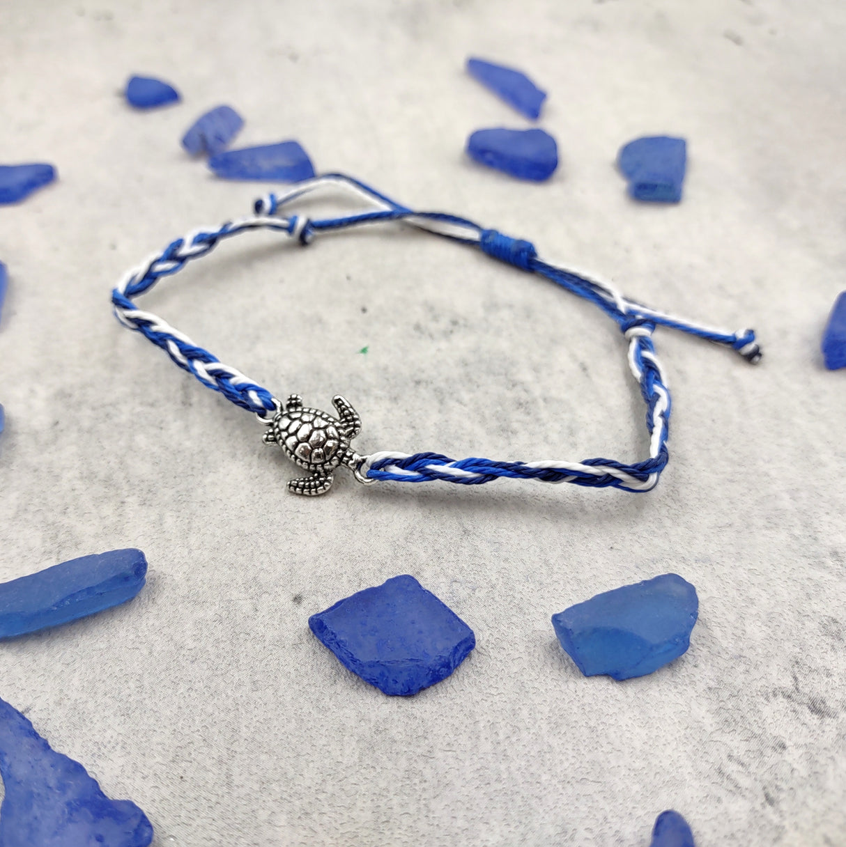 Sea Turtle Bracelet Braided Cord Navy Blue White (approx. 5-7+ inches AROUND) Navy Royal Blue White Knit String Sea Turtle Bracelet to gift!
