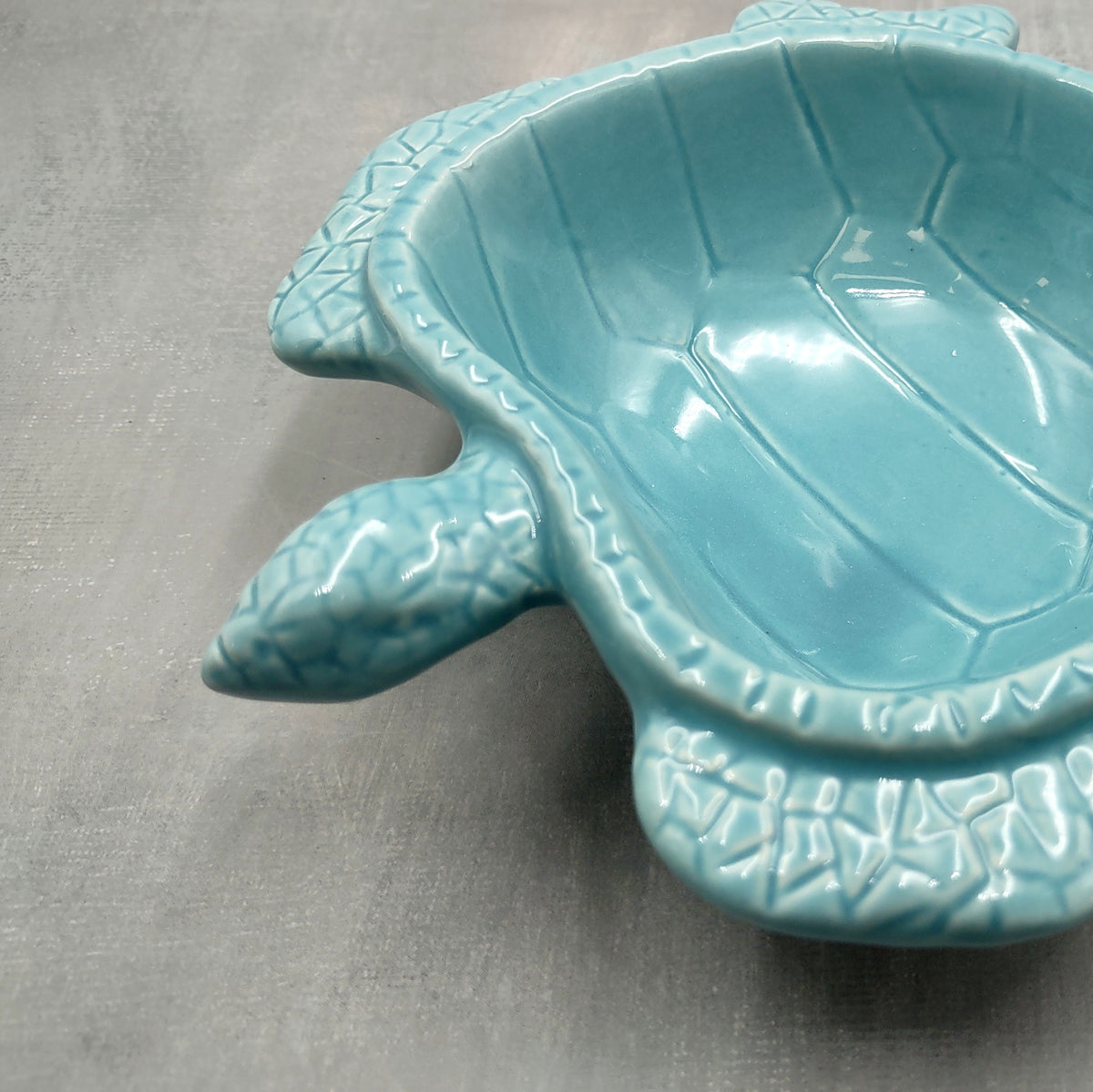 Sea Turtle Powder Blue Bowl (1 dish approx. 6.75+ inches) Blue Sea Turtle Ceramic Dish for gifting jewelry trinkets & candy!