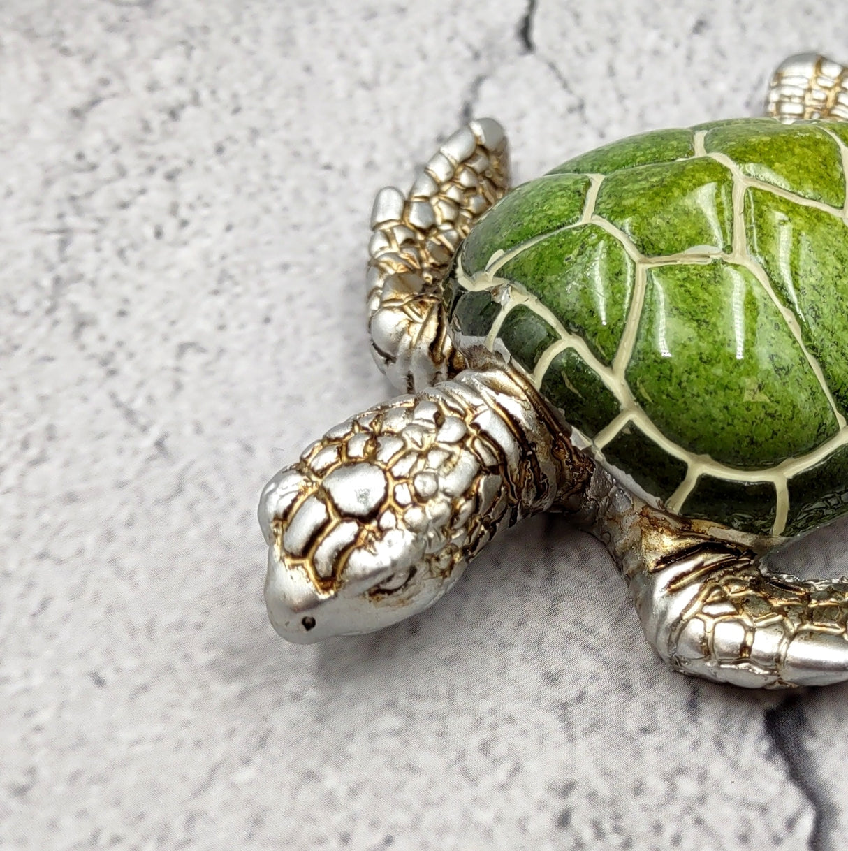 Silver Green Sea Turtle Resin Painted Figurine (1 turtle approx. 3+ inches) Resin Silver Green Sea Turtle Figure for gifting & display!