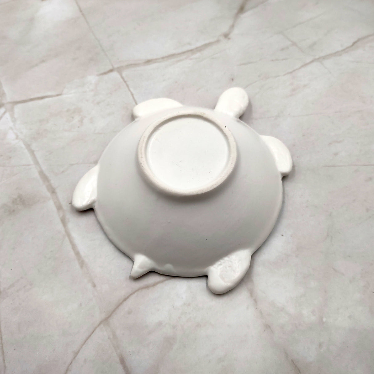 Sea Turtle Light Blue White Bowl (1 dish approx. 5.5+ inches) Blue White Sea Turtle Ceramic Dish for gifting jewelry trinkets & candy!