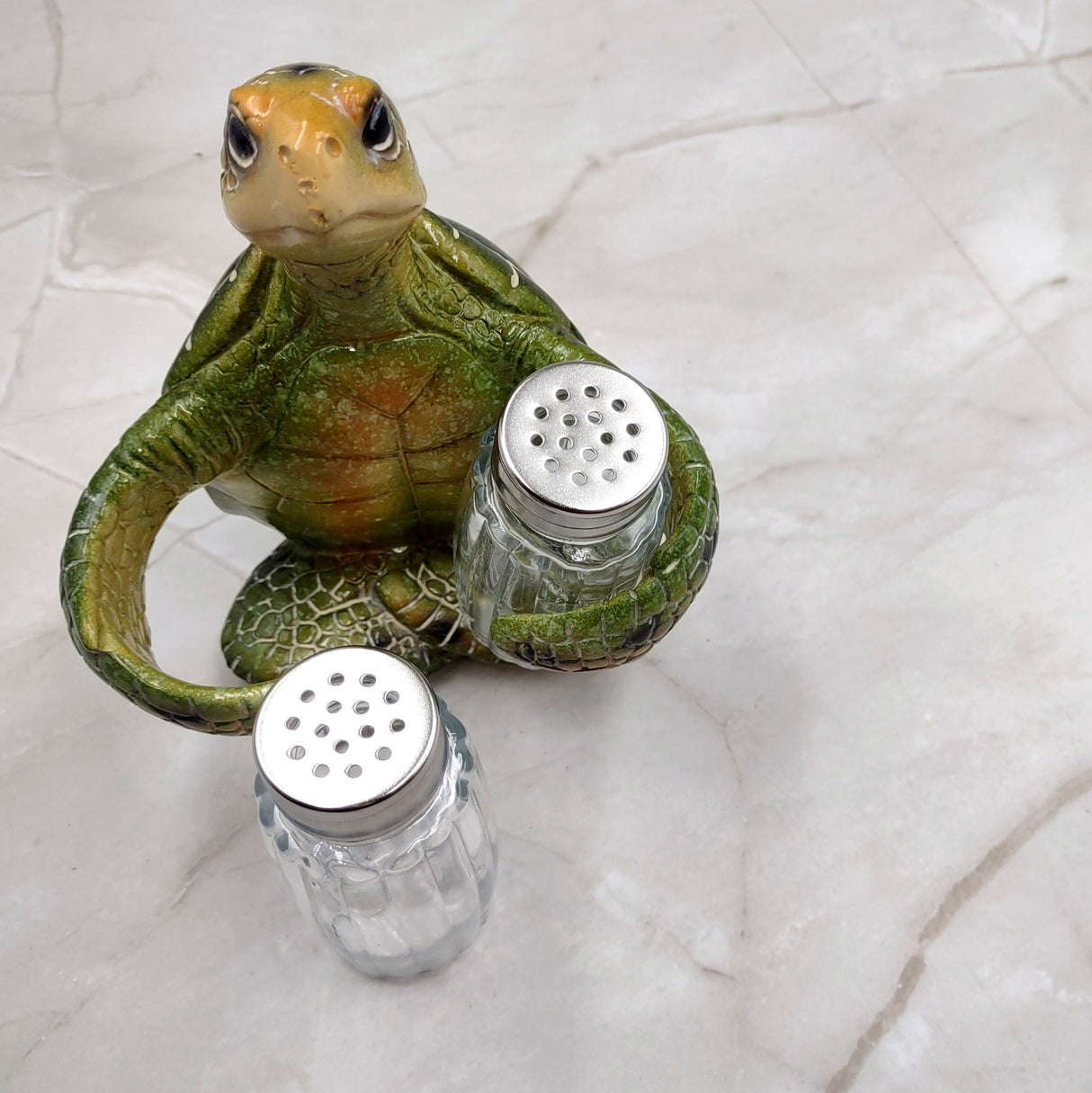 Green Sea Turtle Salt Pepper Shaker Holder Set (1 turtle approx. 5.5+ inches) Green Sea Turtle Spice Shaker Holder for kitchen or table!