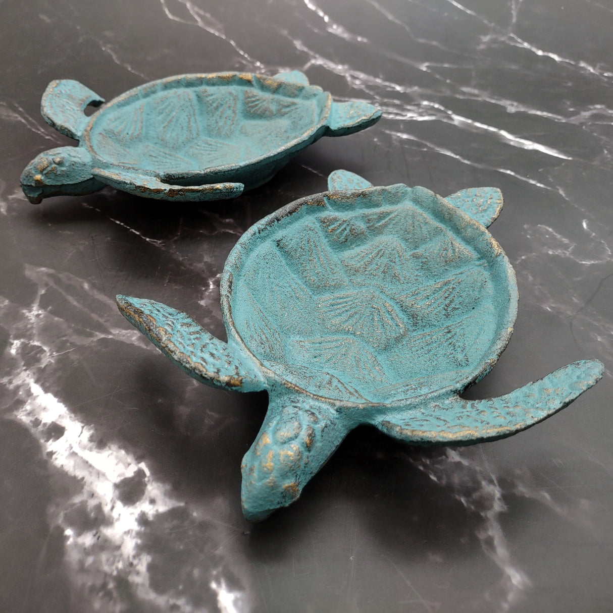 Cast Iron Sea Turtle Green Metal Dish (1 dish approx. 7+ inches wide) Green Metal Sea Turtle Plate adds coastal charm to kitchen & home!