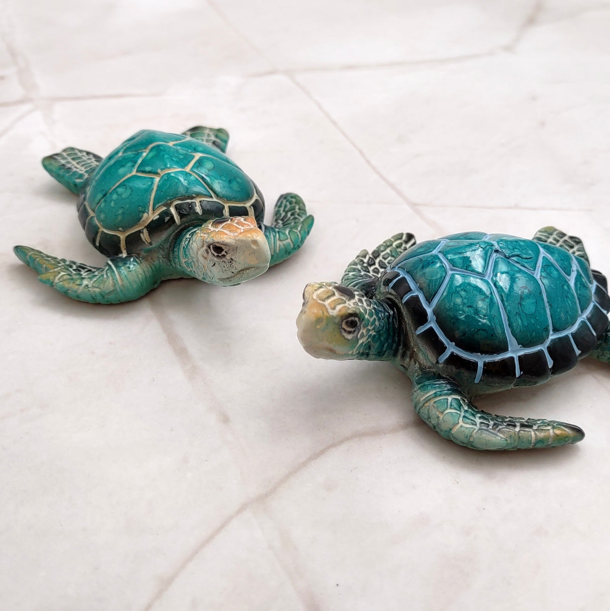 Teal Blue Sea Turtle Resin Fridge Magnet (1 turtle approx. 3+ inches) Aqua Teal Blue Resin Sea Turtle Magnet Gift for fridges & cabinets!