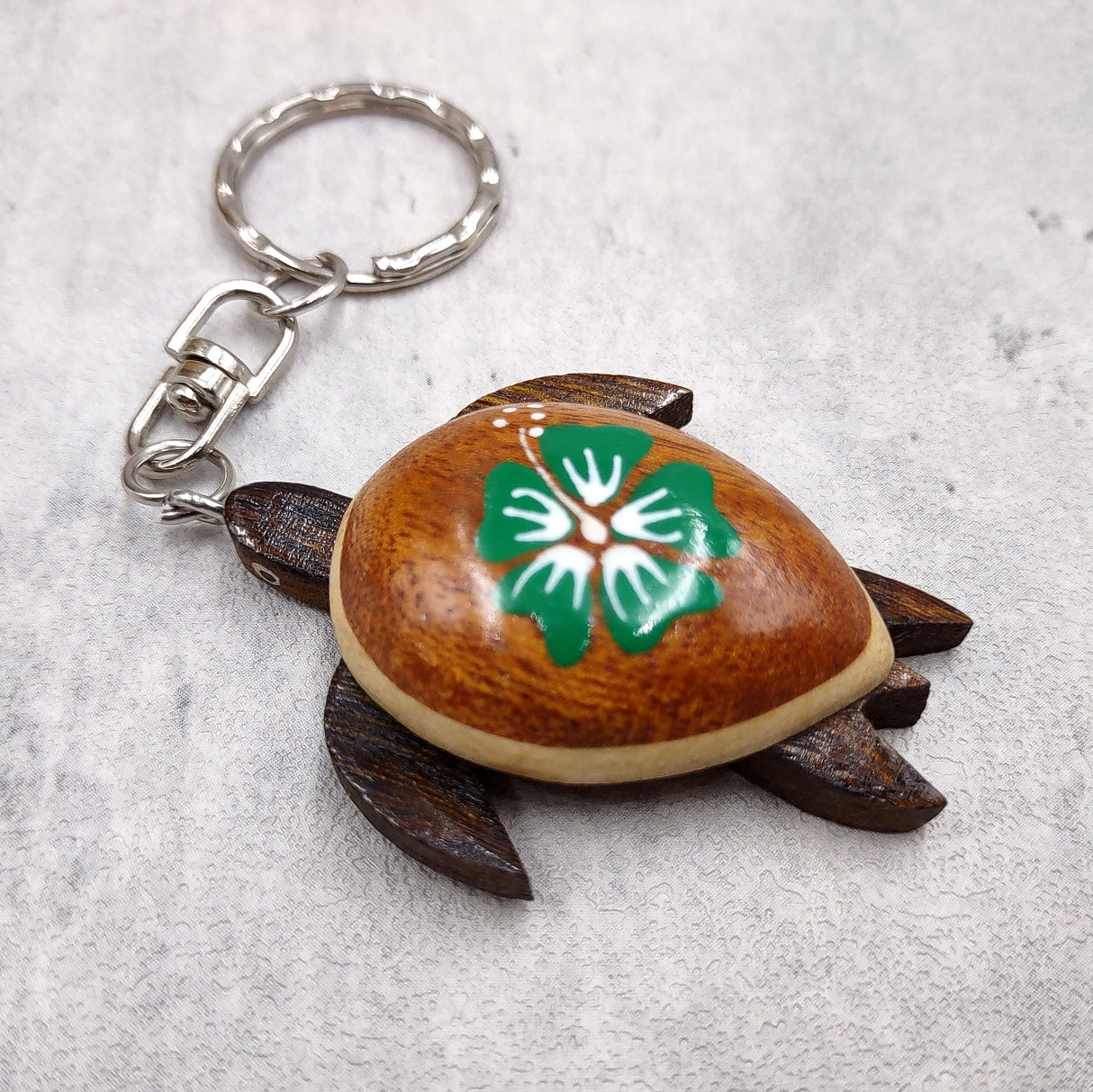 Green Hibiscus Painted Wooden Sea Turtle Keychain (1 keychain approx. 4.25+ inches) Wooden Sea Turtle Key Fob for gifting or party favors!