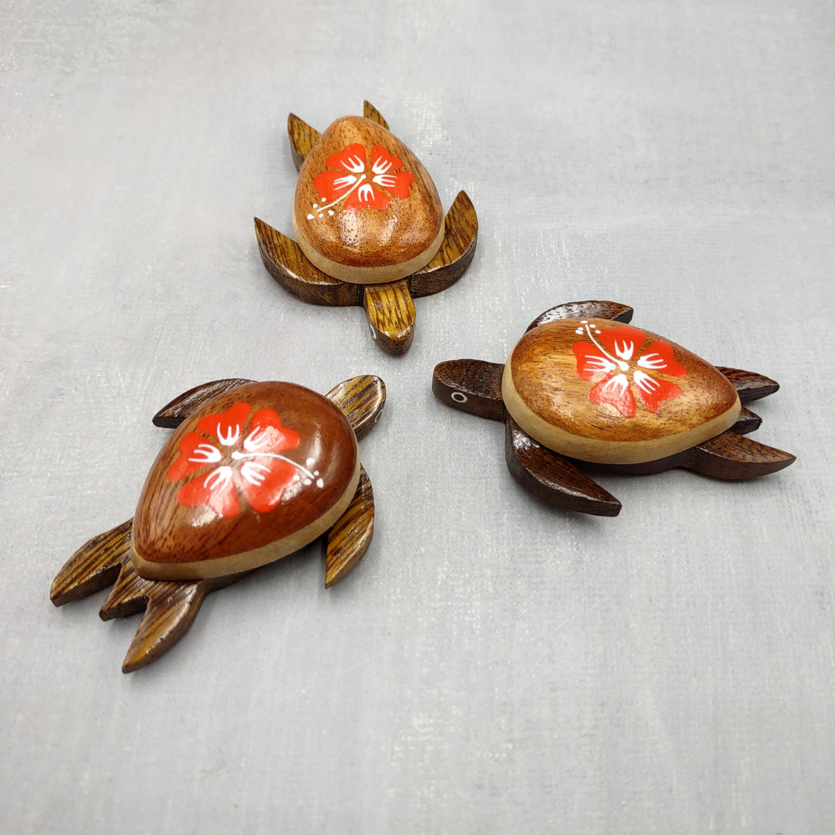 Wooden Sea Turtle Magnet Orange Hibiscus Flower (1 magnet approx. 2+ inches) Wood Sea Turtle Magnet gift for fridges cabinets doors!