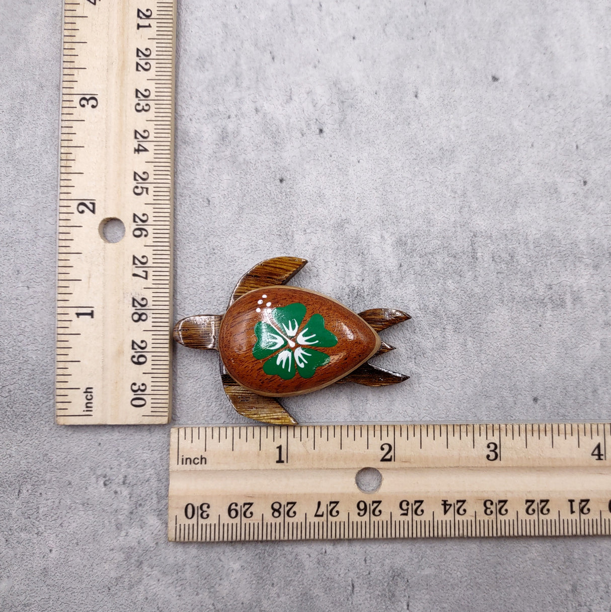 Wooden Sea Turtle Magnet Green Hibiscus Flower (1 magnet approx. 2+ inches) Wood Sea Turtle Magnet gift for fridges cabinets doors!