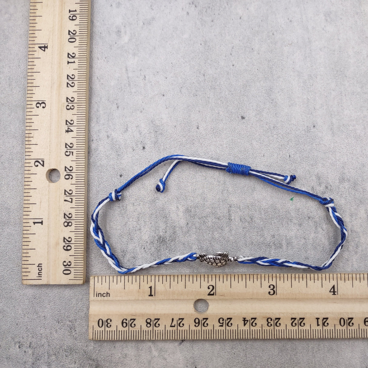 Sea Turtle Bracelet Braided Cord Navy Blue White (approx. 5-7+ inches AROUND) Navy Royal Blue White Knit String Sea Turtle Bracelet to gift!