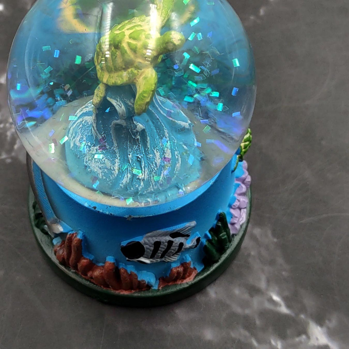 Small Sea Turtle Water Globe with Dolphin and Coral Base (1 globe approx. 2.75 inches tall) Cute Sea Turtle Water Globe for gifts & decor!