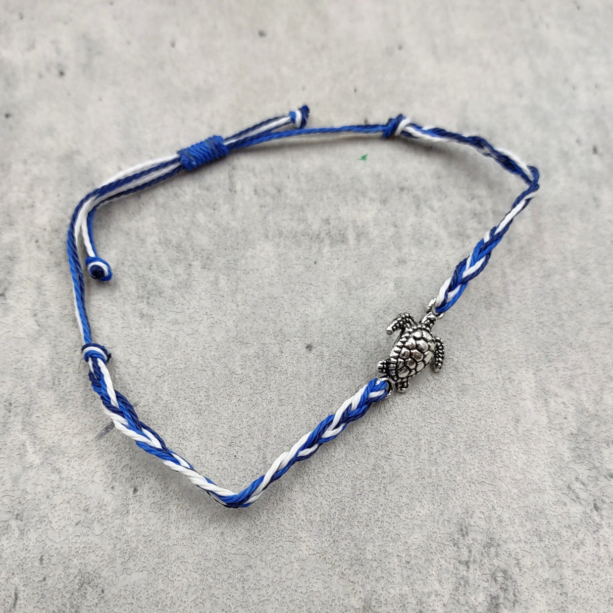 Sea Turtle Bracelet Braided Cord Navy Blue White (approx. 5-7+ inches AROUND) Navy Royal Blue White Knit String Sea Turtle Bracelet to gift!